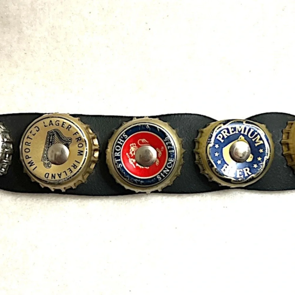 Vintage Seat Belt buckle beer cap belt rare unique conversation piece EUC - Picture 5 of 13